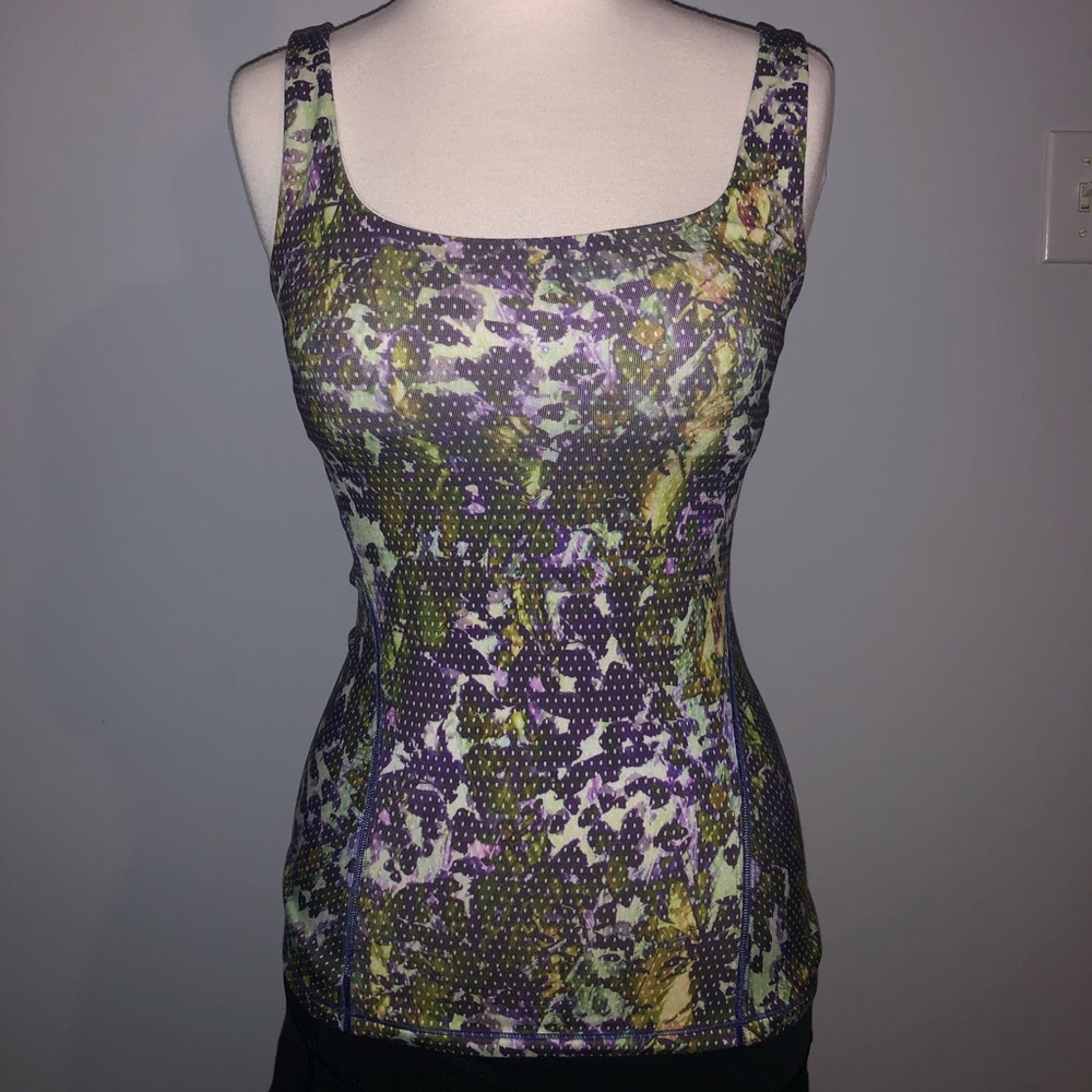 Lululemon tank top